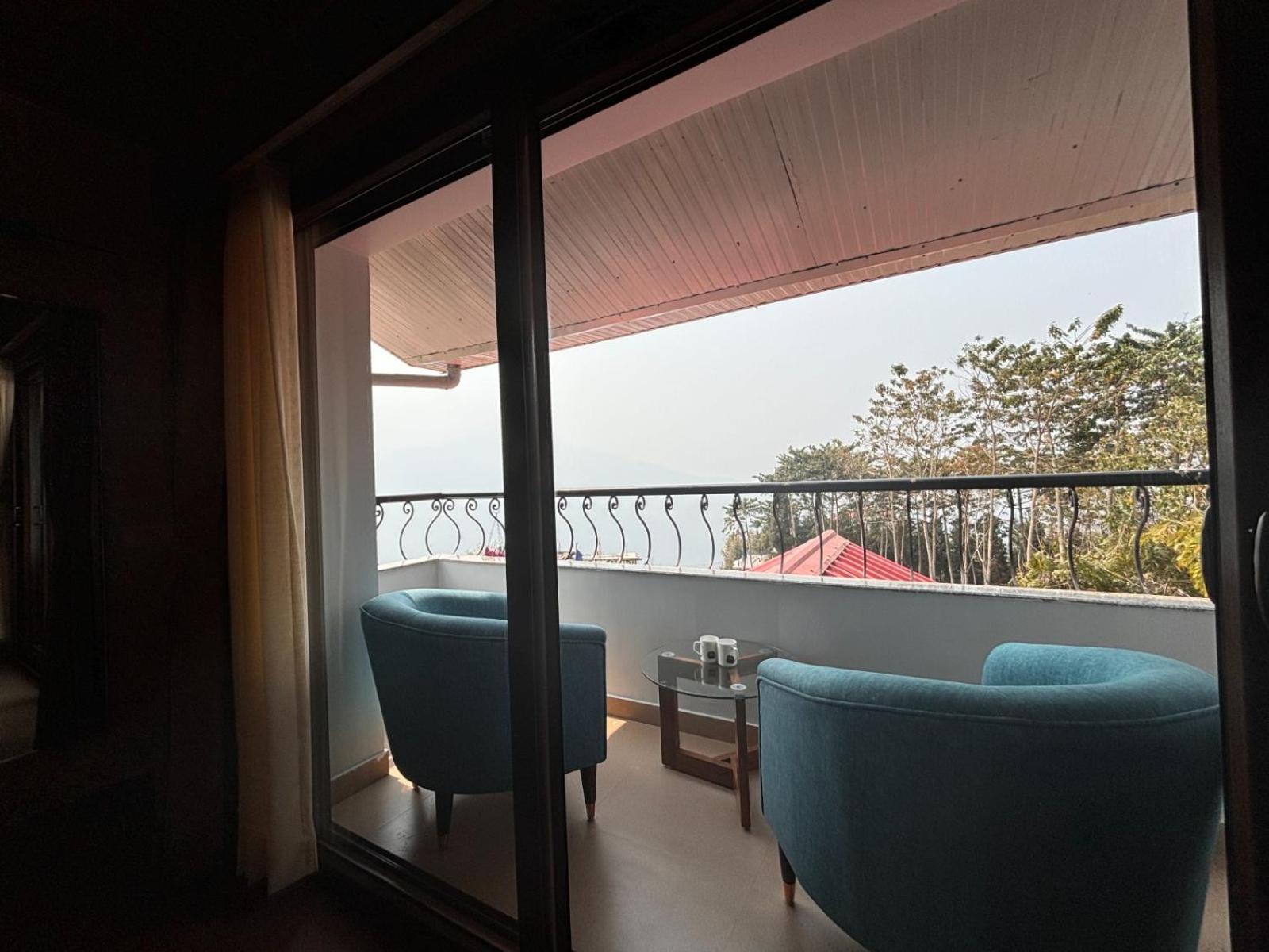 Blue Orchid Premium Hotel Kalimpong Exterior photo